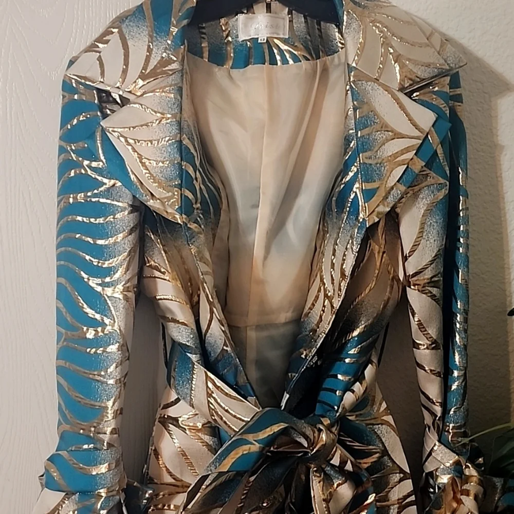 Elegant Blue and Gold Midi COAT - Picture 8 of 9
